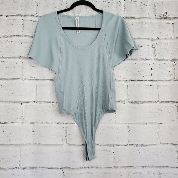 Free people byron ribbed slutter sleeve bodysuit - Picture 6 of 9